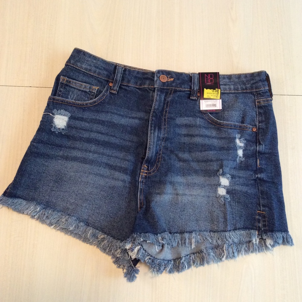 Brand New Cut-off Jeans Shorts